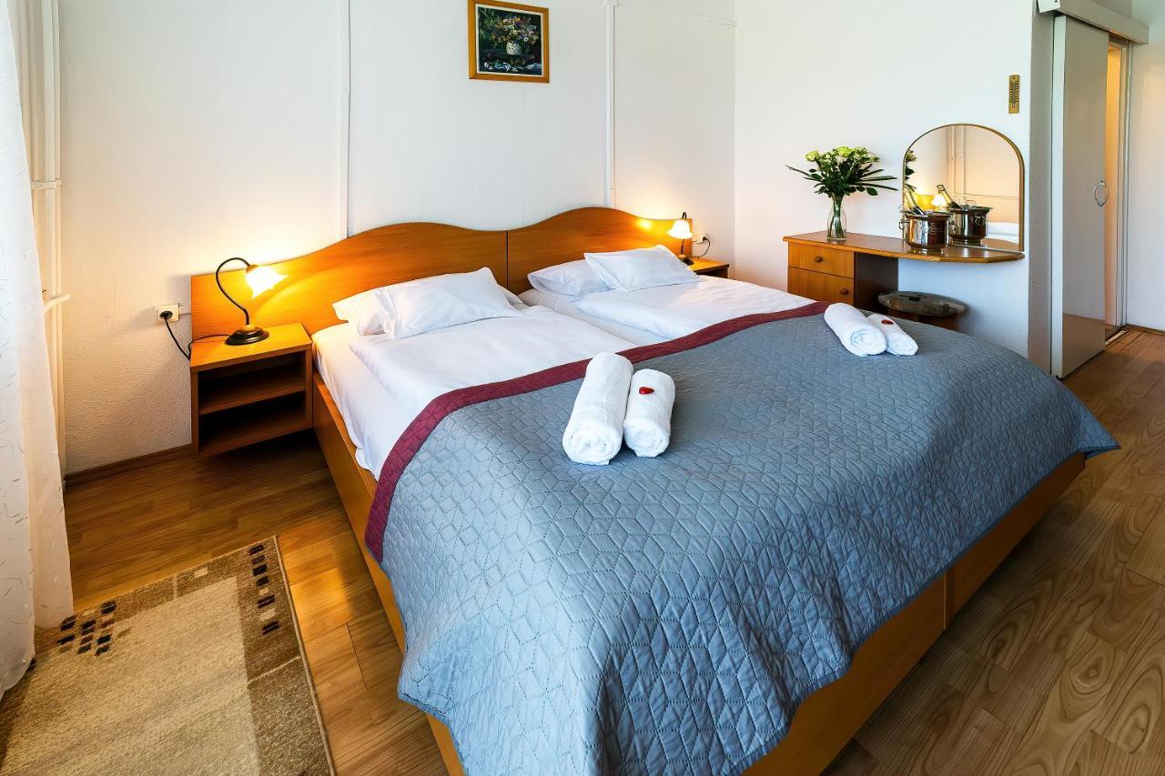 Napfeny Hotel Zalakaros Bagian luar foto
