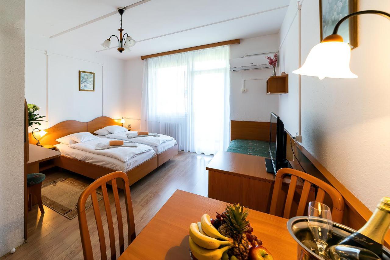 Napfeny Hotel Zalakaros Bagian luar foto