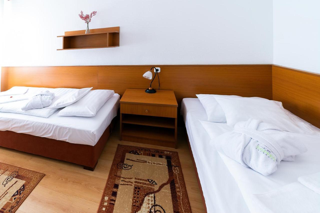 Napfeny Hotel Zalakaros Bagian luar foto