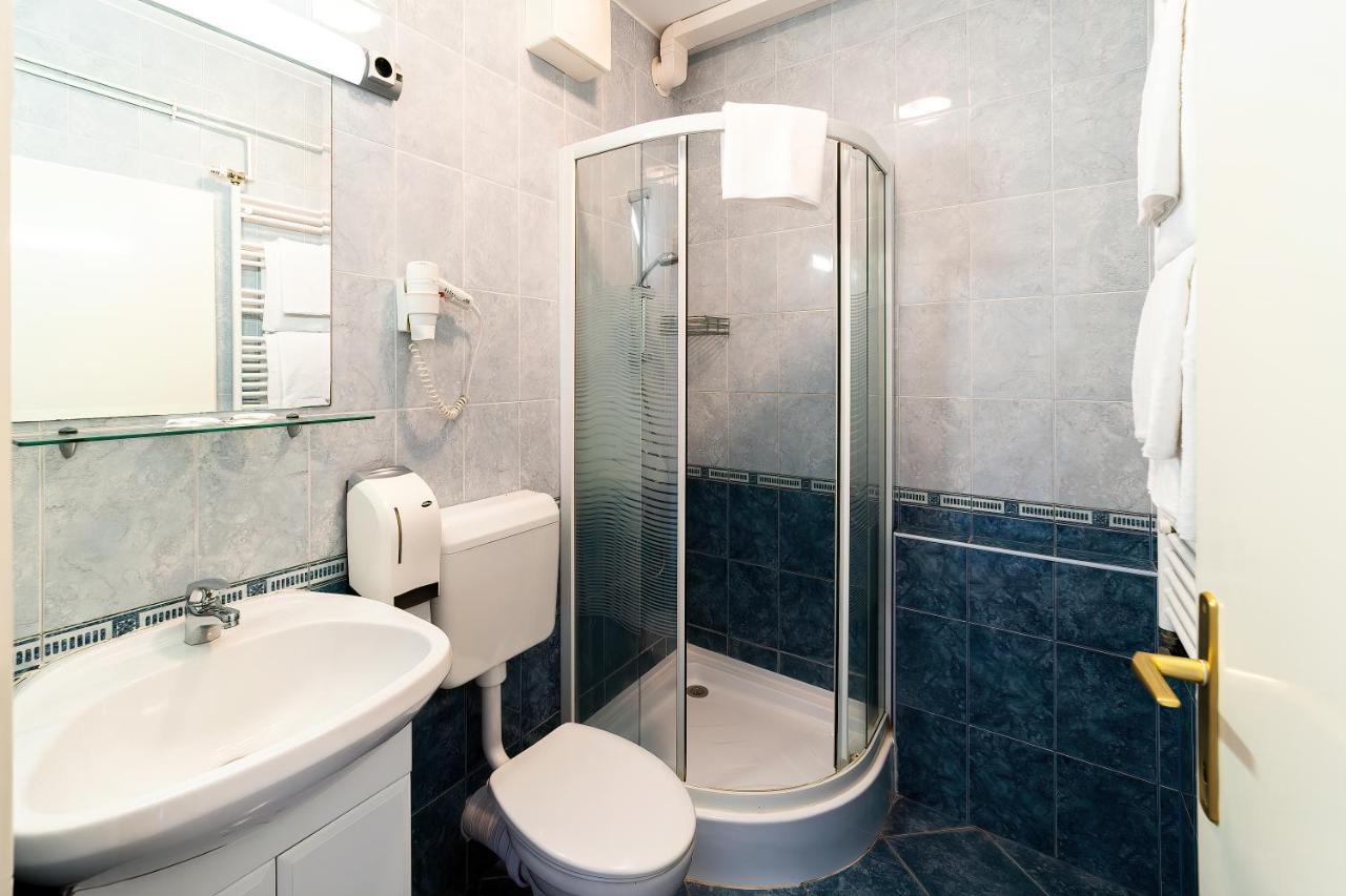 Napfeny Hotel Zalakaros Bagian luar foto