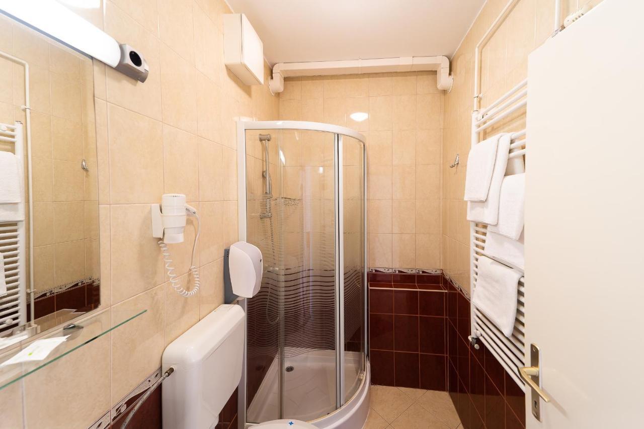 Napfeny Hotel Zalakaros Bagian luar foto