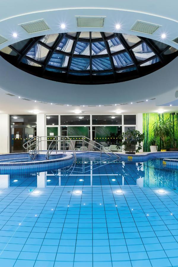 Napfeny Hotel Zalakaros Bagian luar foto