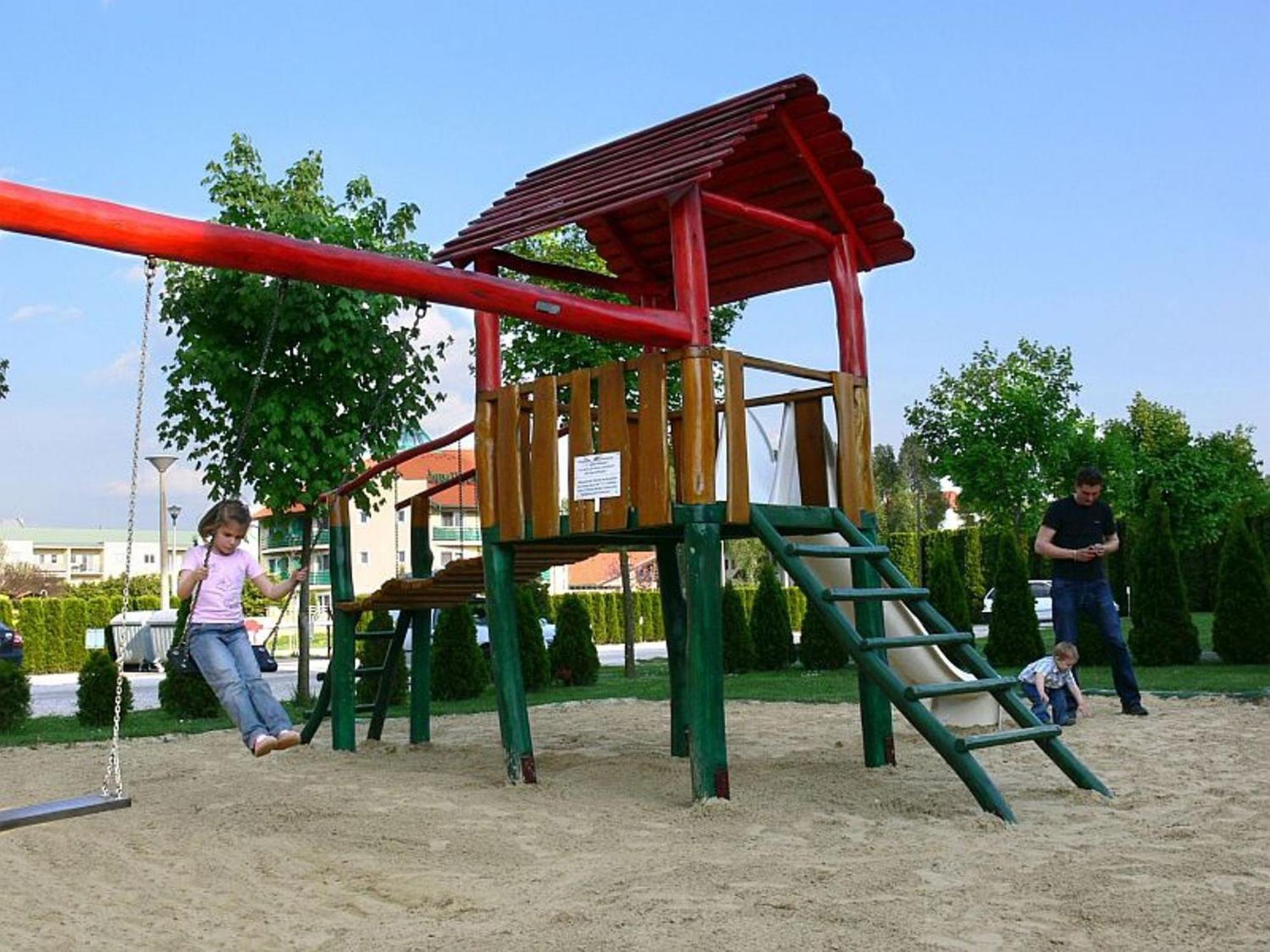 Napfeny Hotel Zalakaros Bagian luar foto